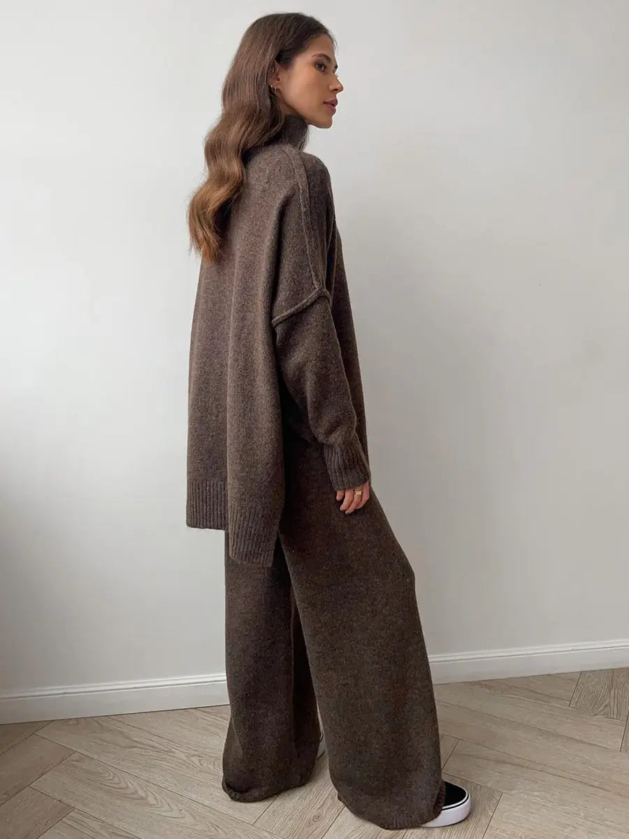 Women's knit co-ord styling