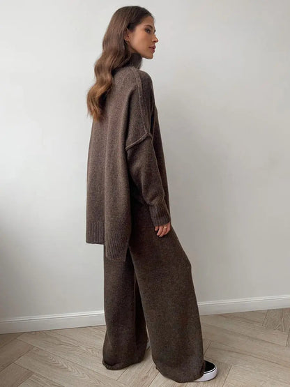 Women's knit co-ord styling