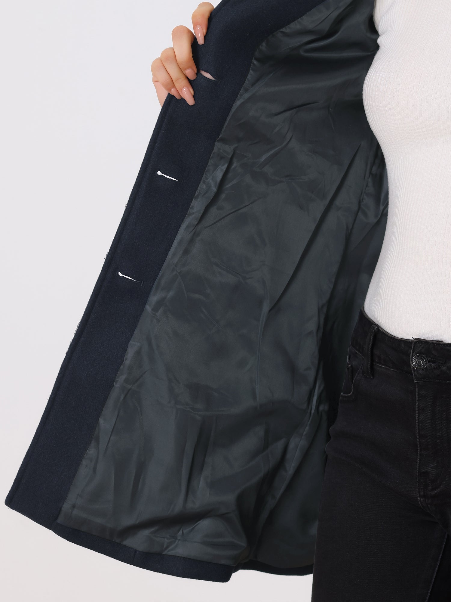 Women's single-breasted cotton trench coat in a longline winter silhouette