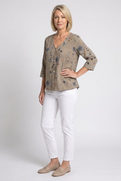 Women's three-quarter sleeve blouse